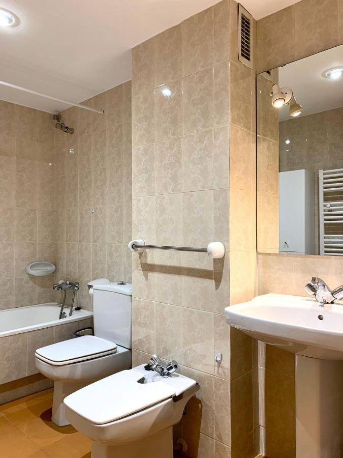 Apartamento Centrico Con Parking- Rialp Exterior foto