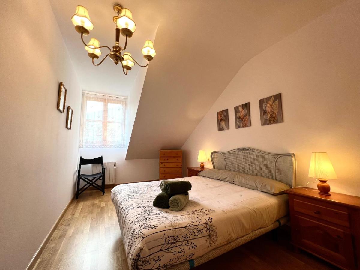 Apartamento Centrico Con Parking- Rialp Exterior foto