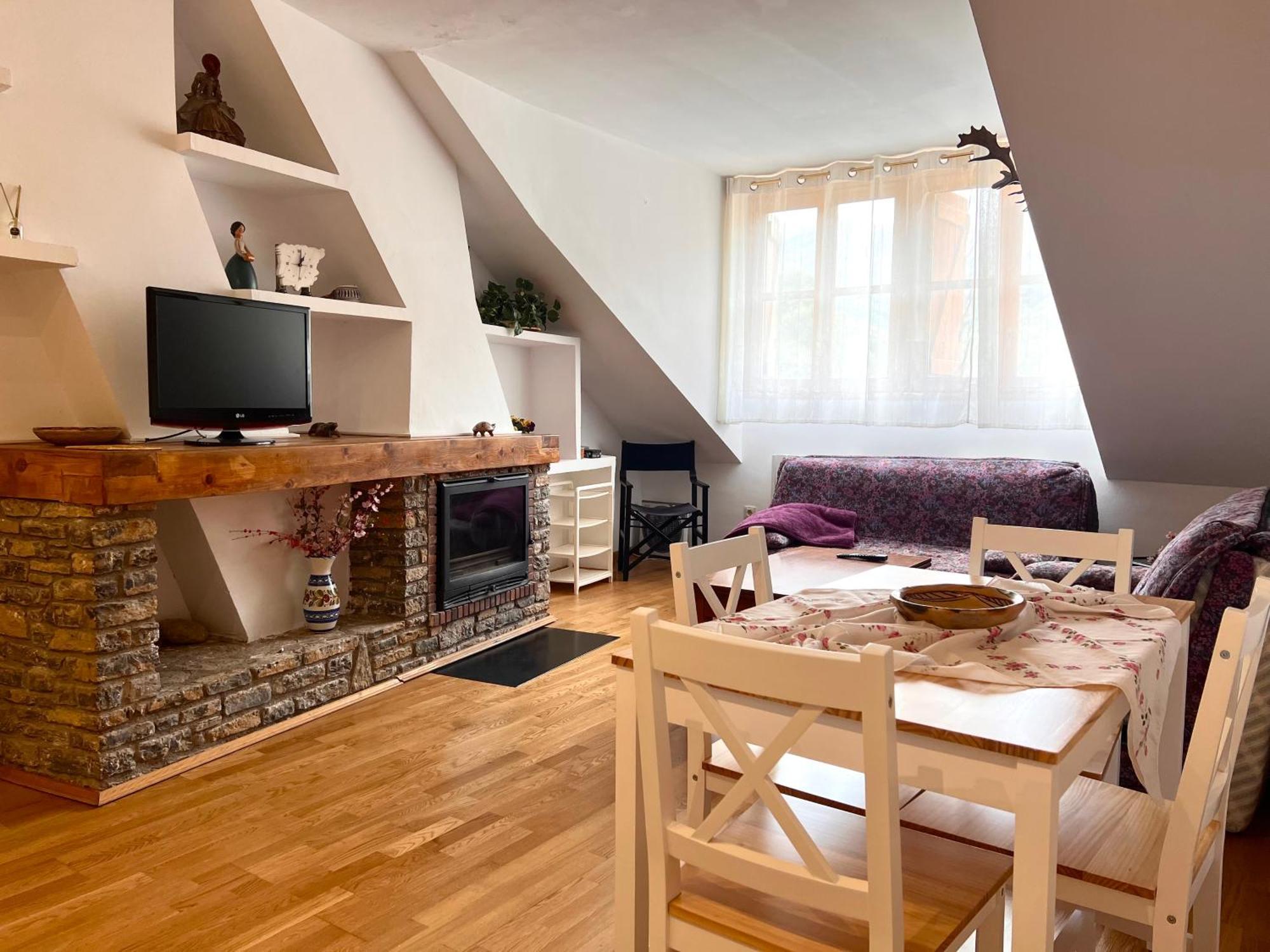 Apartamento Centrico Con Parking- Rialp Exterior foto